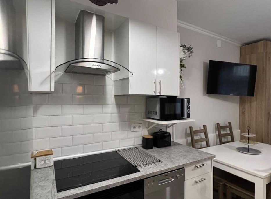 Apartamento Turistico Plaza III Монфорте-де-Лемос Экстерьер фото